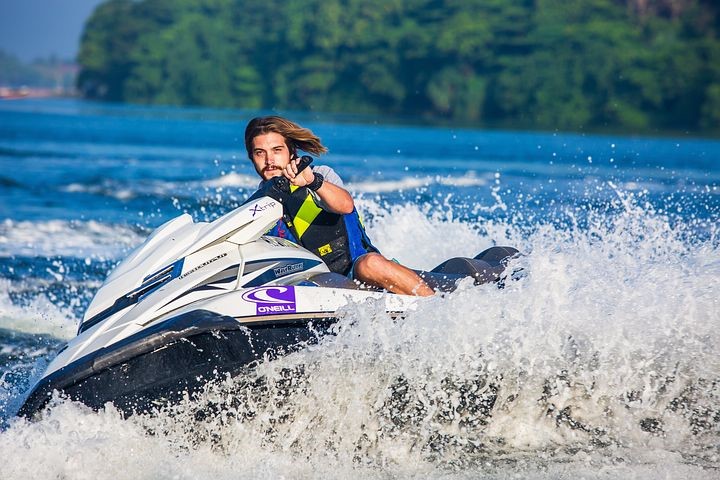 water skiing